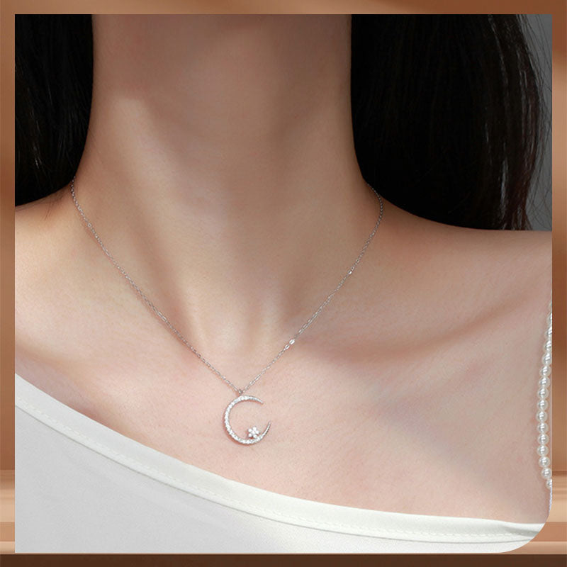 Collar brillante de Luna y Estrellas
