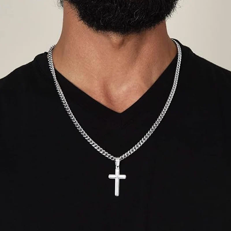 Collar para hombre con colgante de cruz en acero inoxidable