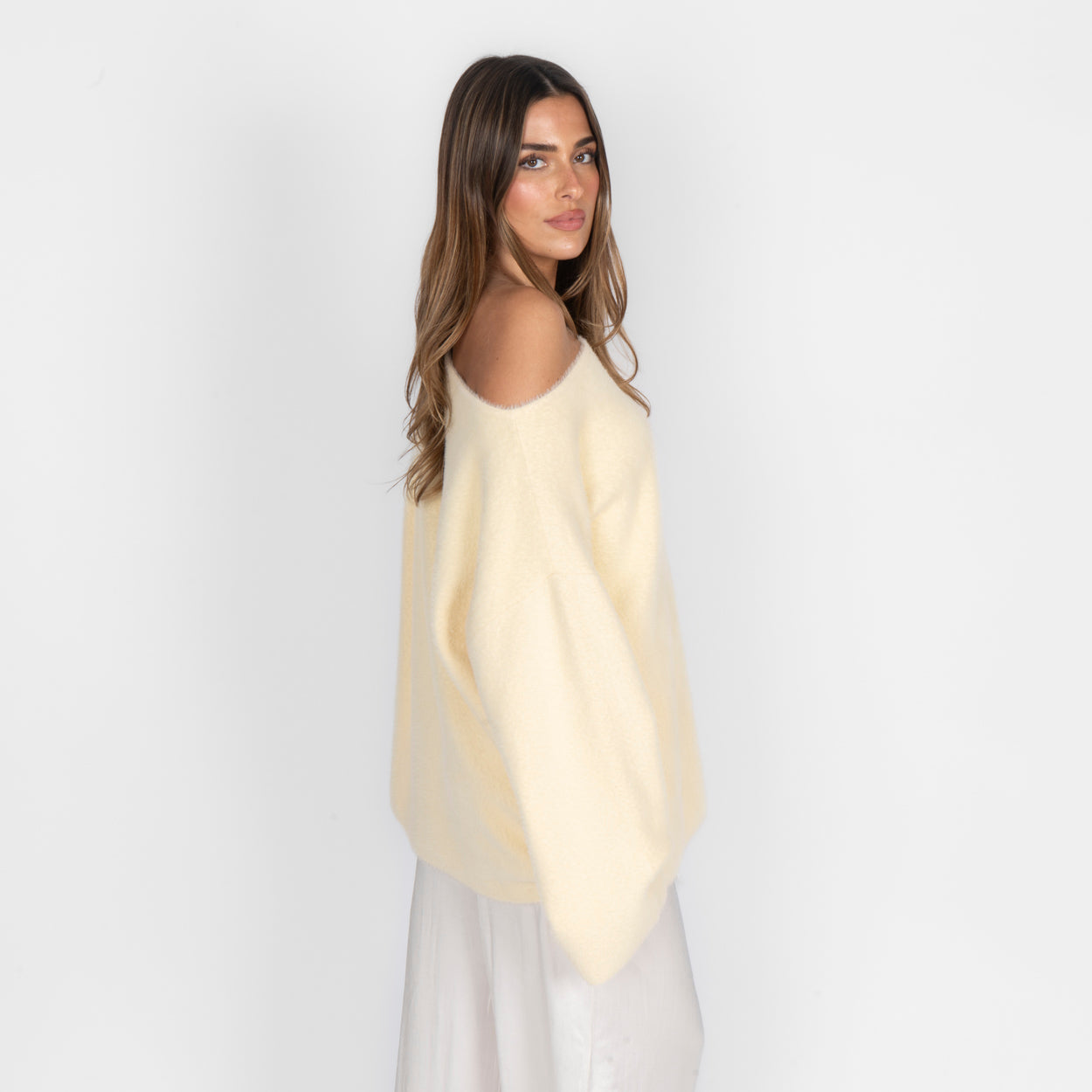 ESSY | Jersey hombro descubierto