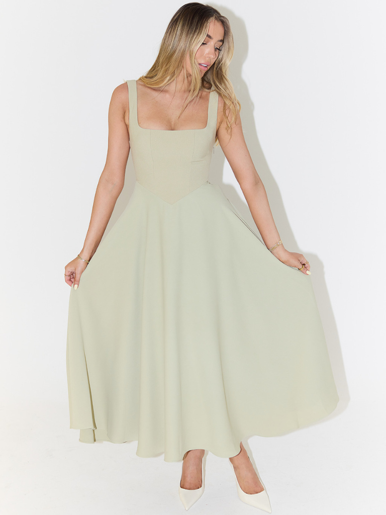 NEREA|  Vestido Midi Escote Cuadrado