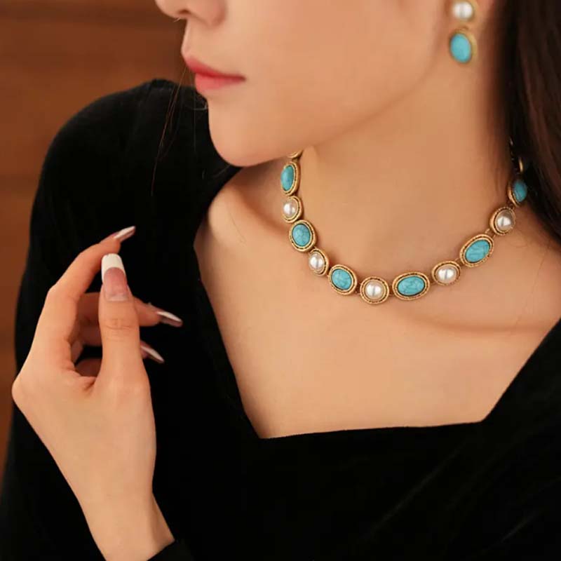 Set de pendientes de botón retro y collar para mujer