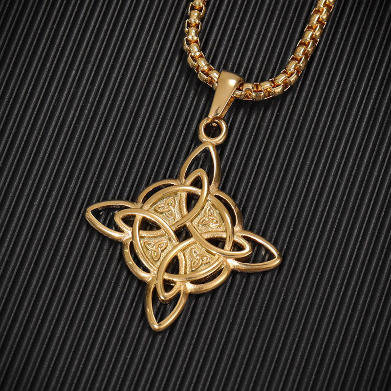 Collar para hombre con nudo celta